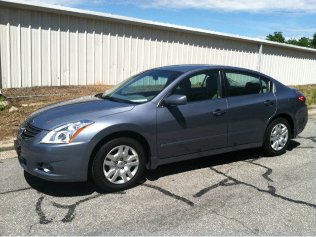 2010 Nissan Altima Pickupslt Quad Cab SWB 4WD 4x4 Truck