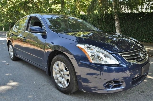 2010 Nissan Altima Pickupslt Quad Cab SWB 4WD 4x4 Truck