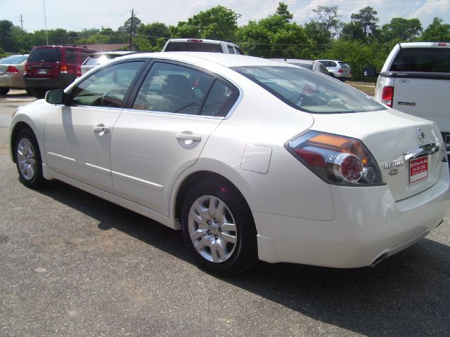 2010 Nissan Altima Pickupslt Quad Cab SWB 4WD 4x4 Truck