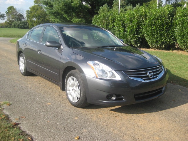 2010 Nissan Altima Pickupslt Quad Cab SWB 4WD 4x4 Truck