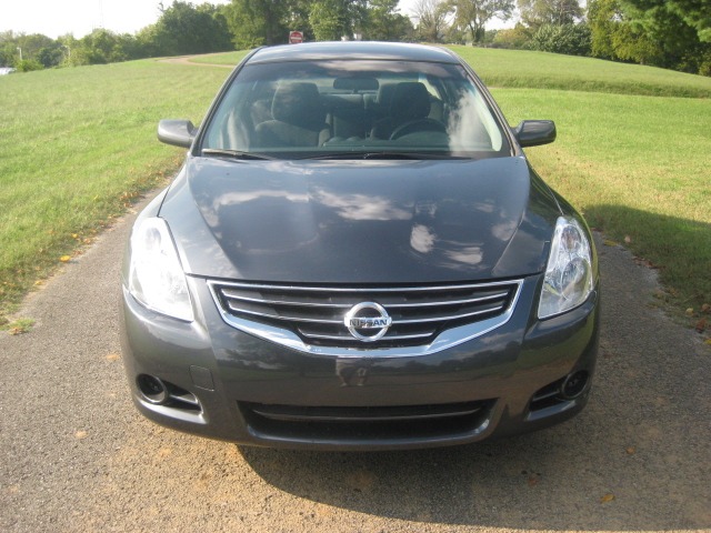 2010 Nissan Altima Pickupslt Quad Cab SWB 4WD 4x4 Truck