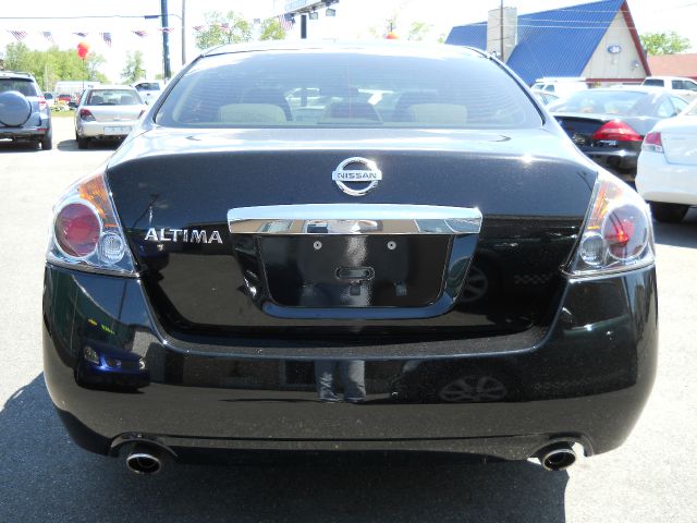 2010 Nissan Altima GS-R