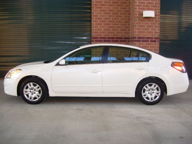 2010 Nissan Altima Pickupslt Quad Cab SWB 4WD 4x4 Truck