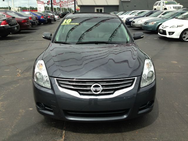 2010 Nissan Altima Pickupslt Quad Cab SWB 4WD 4x4 Truck