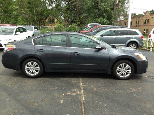 2010 Nissan Altima Pickupslt Quad Cab SWB 4WD 4x4 Truck