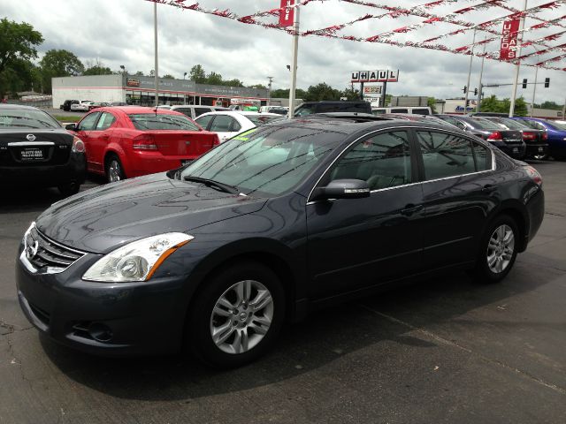 2010 Nissan Altima Pickupslt Quad Cab SWB 4WD 4x4 Truck