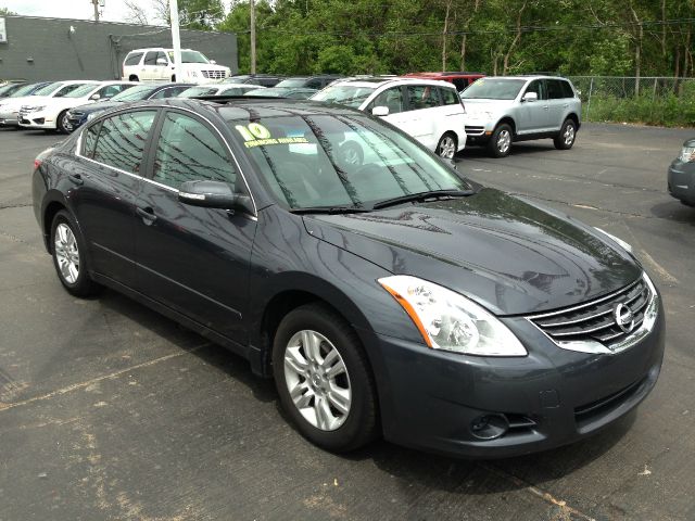 2010 Nissan Altima Pickupslt Quad Cab SWB 4WD 4x4 Truck