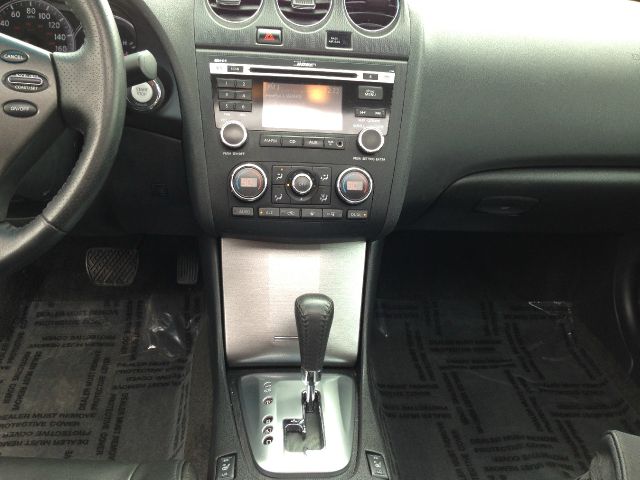 2010 Nissan Altima Pickupslt Quad Cab SWB 4WD 4x4 Truck