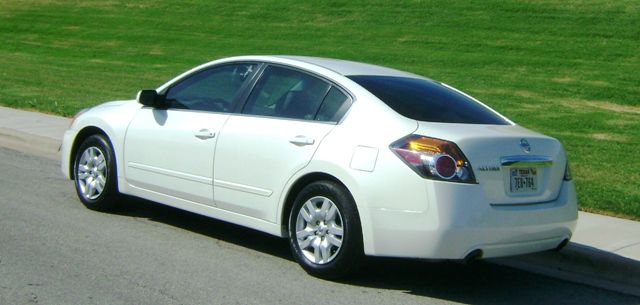 2010 Nissan Altima Pickupslt Quad Cab SWB 4WD 4x4 Truck