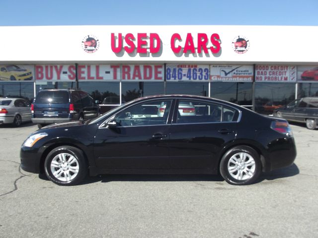 2010 Nissan Altima Pickupslt Quad Cab SWB 4WD 4x4 Truck