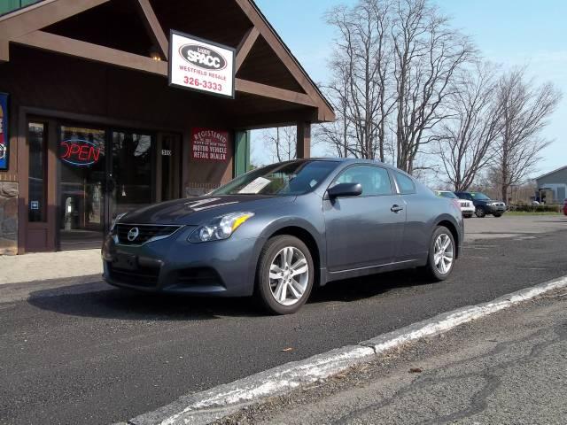 2010 Nissan Altima 2WD Crew Cab 140.5 Laramie