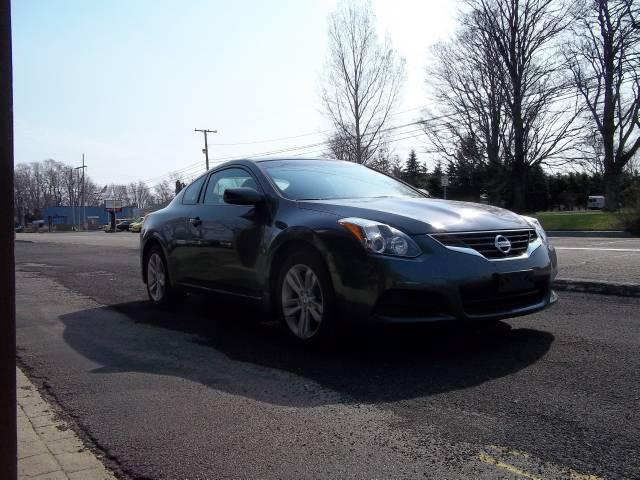 2010 Nissan Altima 2WD Crew Cab 140.5 Laramie