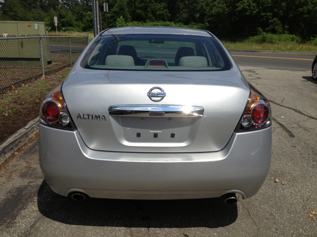 2010 Nissan Altima Pickupslt Quad Cab SWB 4WD 4x4 Truck