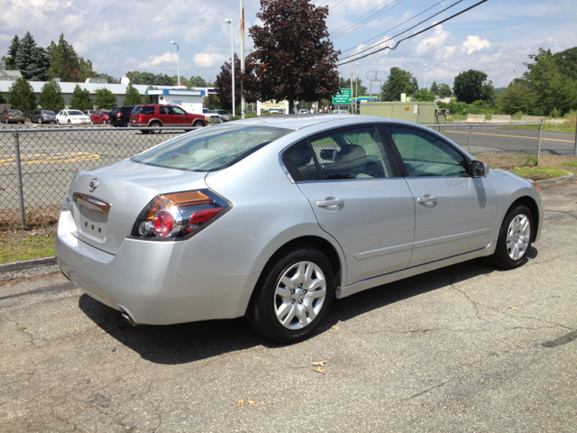 2010 Nissan Altima Pickupslt Quad Cab SWB 4WD 4x4 Truck