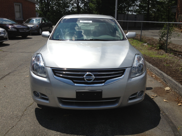 2010 Nissan Altima Pickupslt Quad Cab SWB 4WD 4x4 Truck