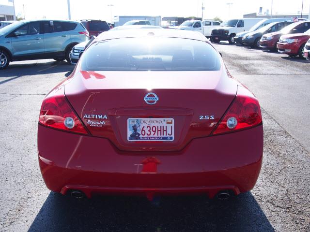 2010 Nissan Altima Pickupslt Quad Cab SWB 4WD 4x4 Truck