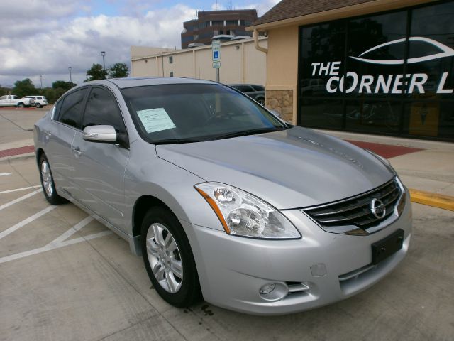 2010 Nissan Altima LS S