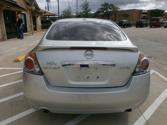 2010 Nissan Altima LS S