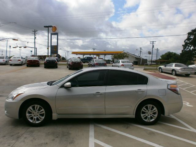 2010 Nissan Altima LS S