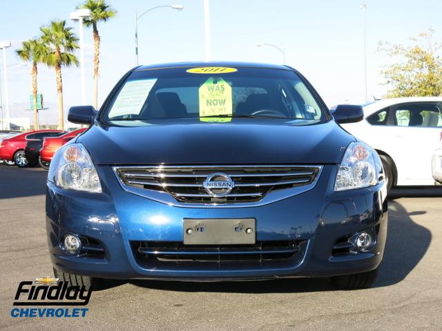 2011 Nissan Altima Pickupslt Quad Cab SWB 4WD 4x4 Truck