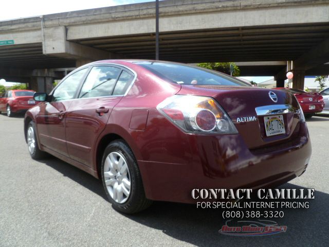 2011 Nissan Altima Unknown