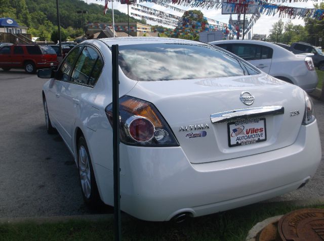 2011 Nissan Altima Pickupslt Quad Cab SWB 4WD 4x4 Truck