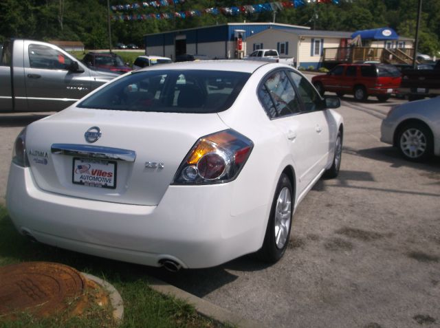 2011 Nissan Altima Pickupslt Quad Cab SWB 4WD 4x4 Truck