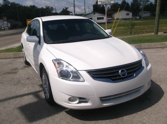 2011 Nissan Altima Pickupslt Quad Cab SWB 4WD 4x4 Truck