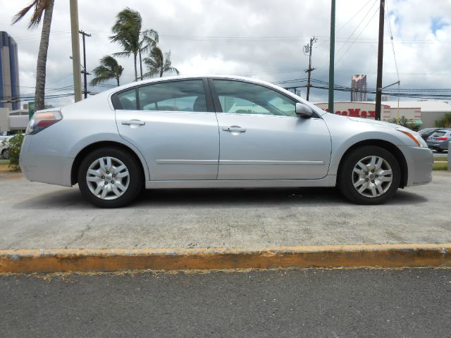 2011 Nissan Altima Pickupslt Quad Cab SWB 4WD 4x4 Truck