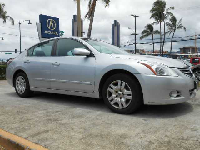 2011 Nissan Altima Pickupslt Quad Cab SWB 4WD 4x4 Truck