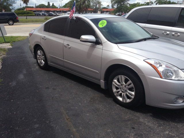 2011 Nissan Altima Pickupslt Quad Cab SWB 4WD 4x4 Truck