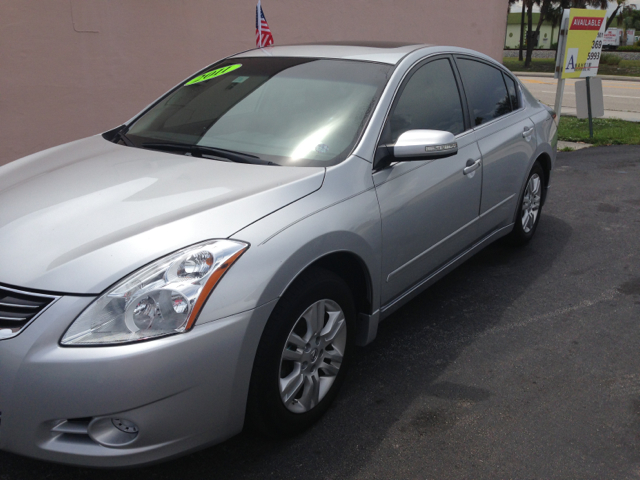 2011 Nissan Altima Pickupslt Quad Cab SWB 4WD 4x4 Truck