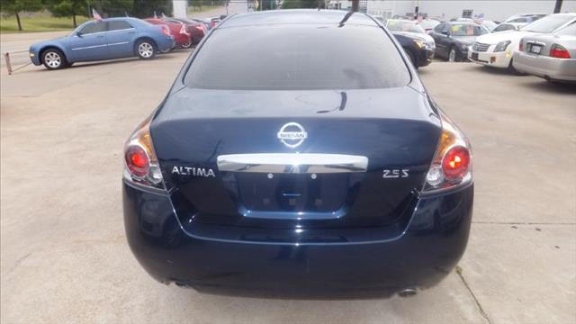 2011 Nissan Altima Mountaineer