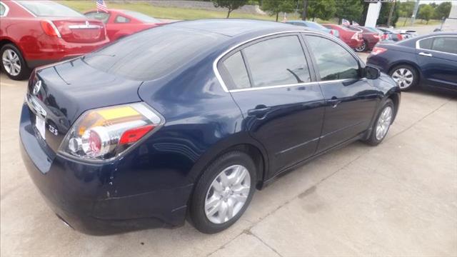 2011 Nissan Altima Mountaineer