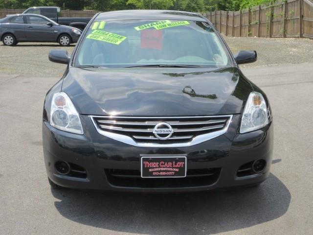 2011 Nissan Altima GS-R