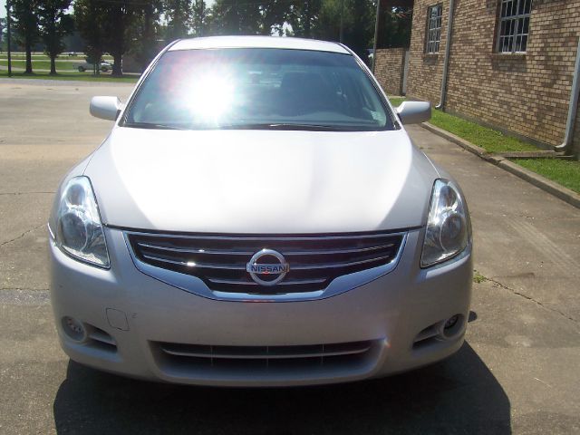 2011 Nissan Altima Pickupslt Quad Cab SWB 4WD 4x4 Truck