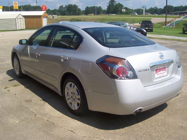 2011 Nissan Altima Pickupslt Quad Cab SWB 4WD 4x4 Truck