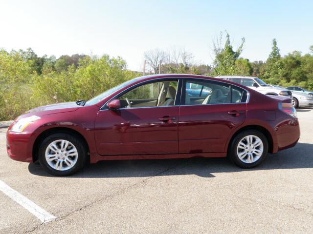 2011 Nissan Altima Pickupslt Quad Cab SWB 4WD 4x4 Truck