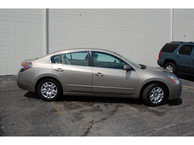 2011 Nissan Altima Pickupslt Quad Cab SWB 4WD 4x4 Truck