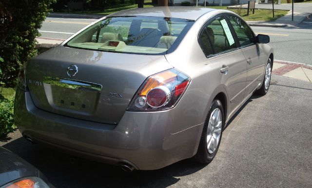 2011 Nissan Altima Pickupslt Quad Cab SWB 4WD 4x4 Truck