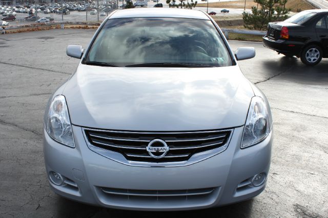 2011 Nissan Altima Pickupslt Quad Cab SWB 4WD 4x4 Truck