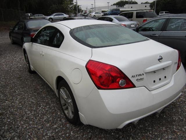 2011 Nissan Altima Pickupslt Quad Cab SWB 4WD 4x4 Truck