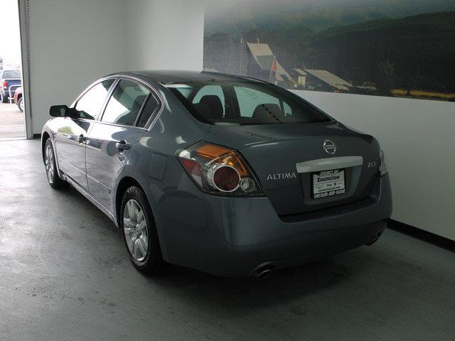 2011 Nissan Altima Unknown