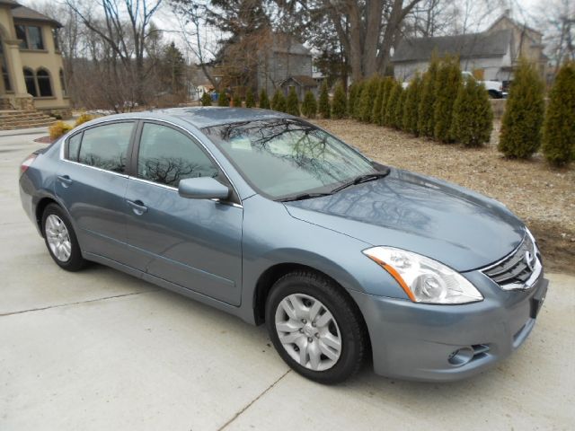 2011 Nissan Altima Pickupslt Quad Cab SWB 4WD 4x4 Truck