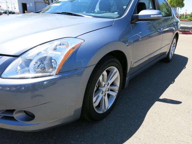 2011 Nissan Altima 4WD Reg Cab 133