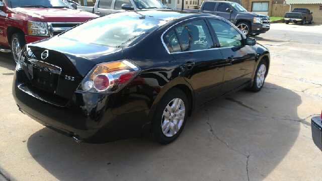 2011 Nissan Altima Pickupslt Quad Cab SWB 4WD 4x4 Truck