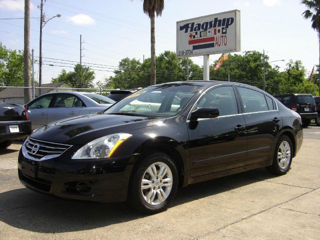 2011 Nissan Altima 2WD Crew Cab 140.5 Laramie