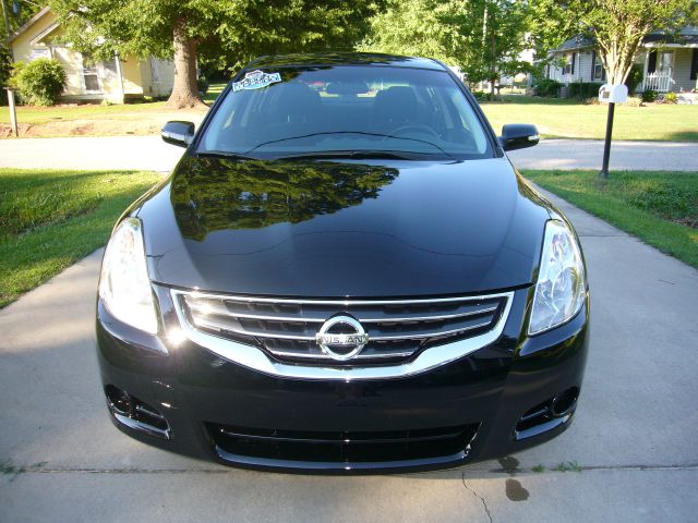 2011 Nissan Altima Pickupslt Quad Cab SWB 4WD 4x4 Truck