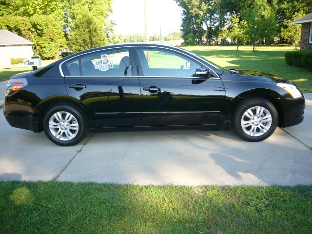 2011 Nissan Altima Pickupslt Quad Cab SWB 4WD 4x4 Truck