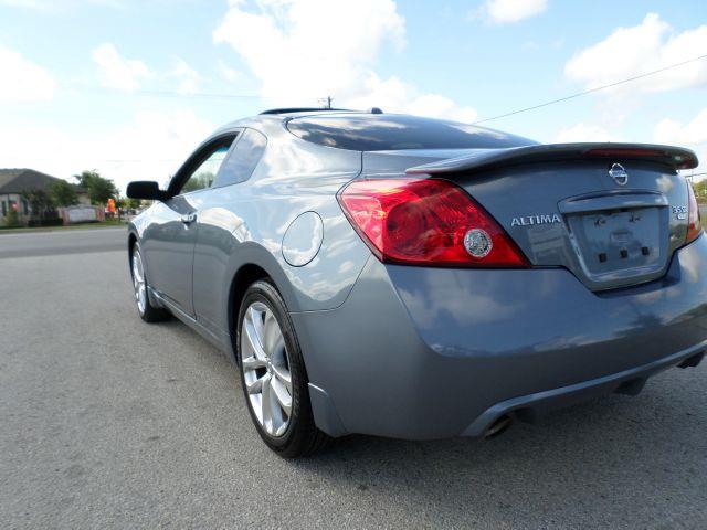 2011 Nissan Altima Custom LIKE NO Other